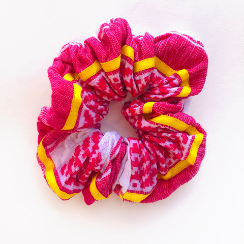 PaliScrunchie pinkyellow